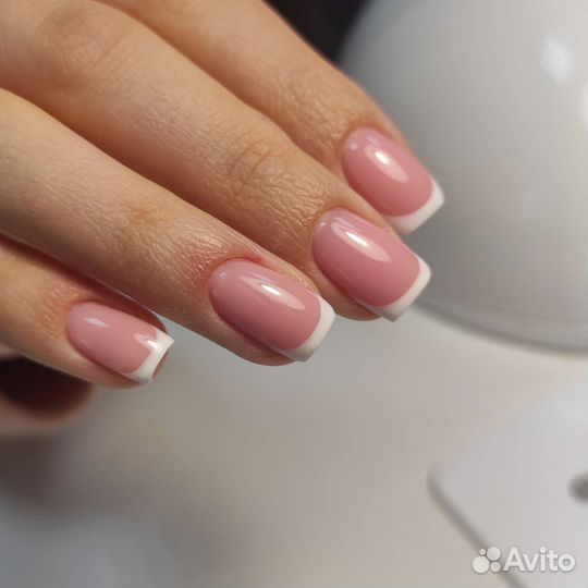 Маникюр и педикюр