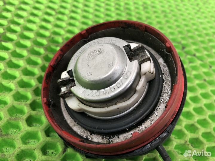 Крышка заливной горловины топливного бака