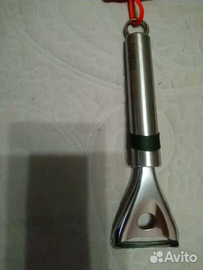 Нож для чистки овощей и фруктов