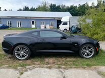 Chevrolet Camaro 2.0 AT, 2020, 45 000 км, с пробегом, цена 2 550 000 руб.