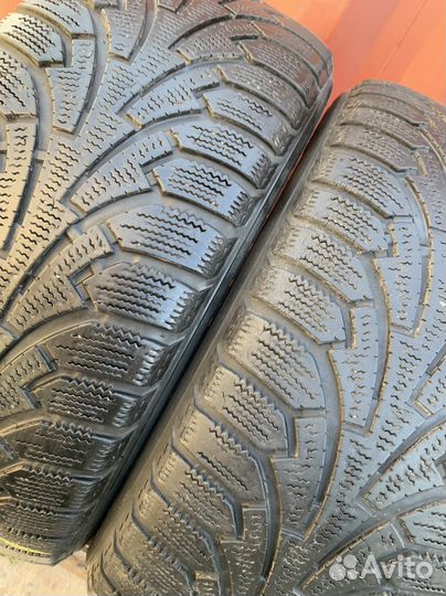 Nokian Tyres Hakkapeliitta RSi 215/55 R16