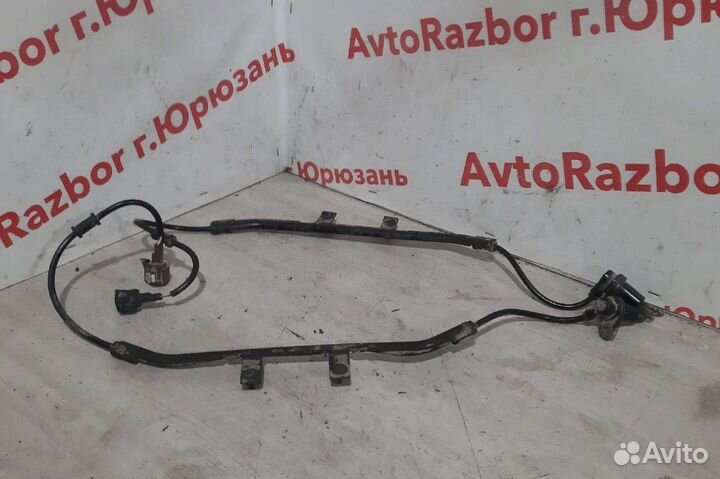 Датчик ABS задний Nissan Presage U30