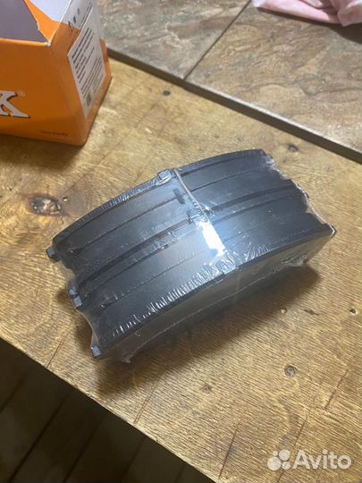 Передние колодки на mazda