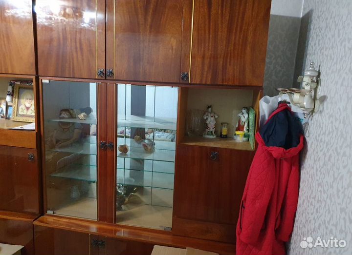 Стенка в гостинную