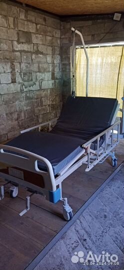 Медицинская кровать для лежачих больных бу