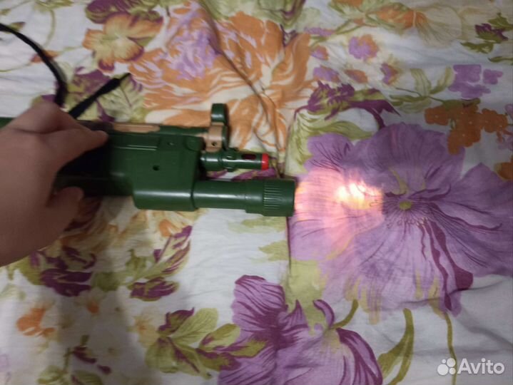 Игрушечный автомат