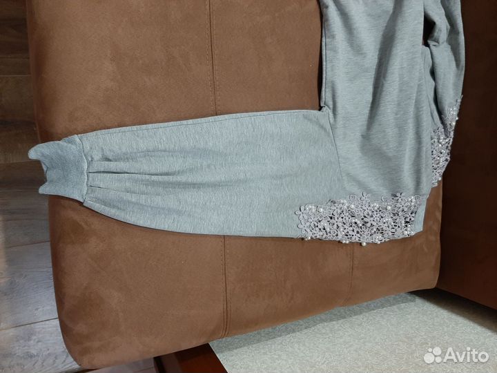 Свитер женский