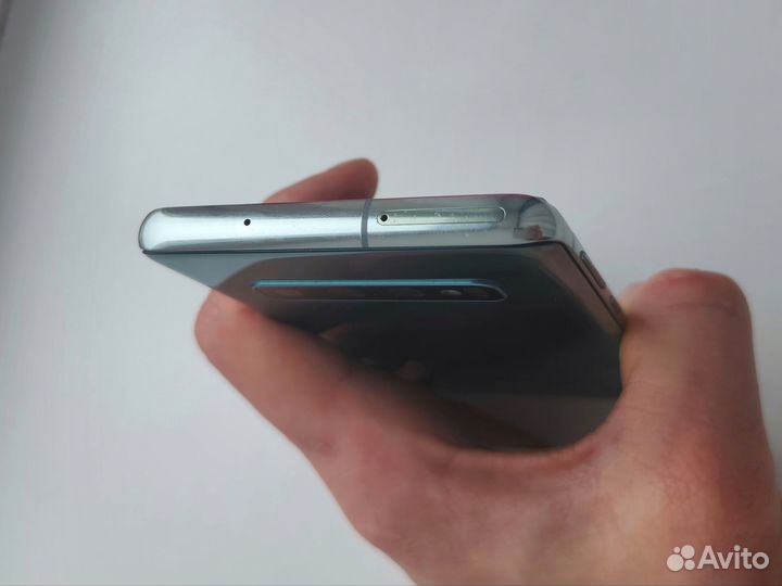 Samsung Galaxy S10, 8/128 ГБ