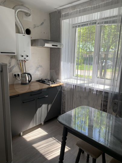 2-к. квартира, 42 м², 1/2 эт.