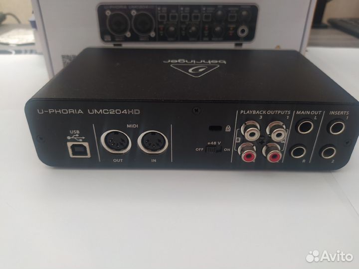 Внешняя звуковая карта behringer UMC204HD