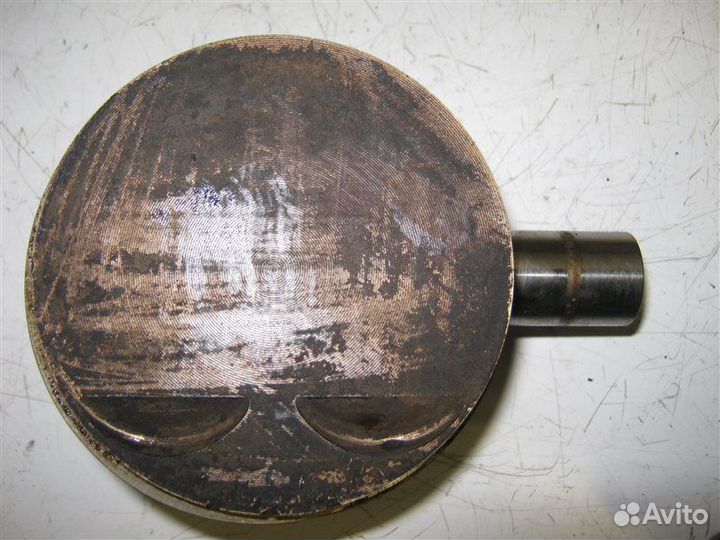 Поршень Volkswagen Passat B3 1988-1993 V276R