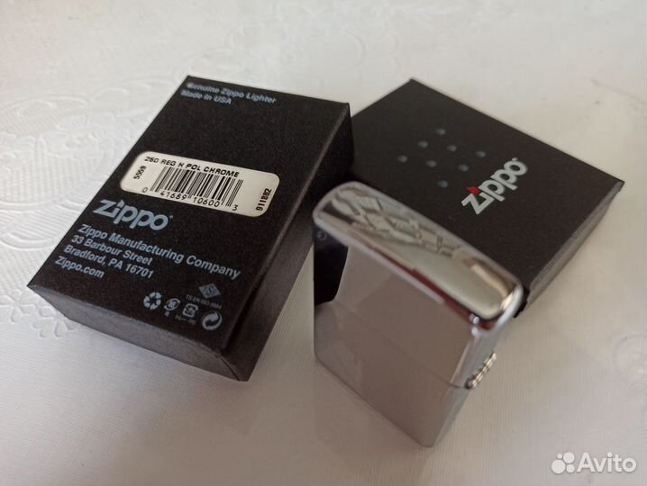 Продам бензиновую зажигалку Zippo