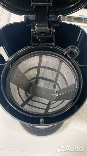 Кофеварка капельная Maxwell MW-1657, черный