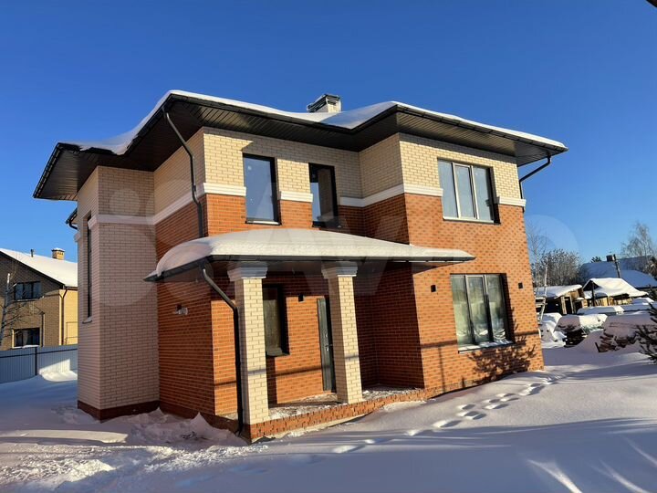 Коттедж 168 м² на участке 5,6 сот.