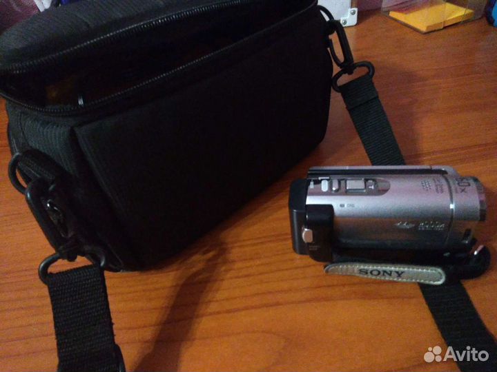 Видеокамера sony
