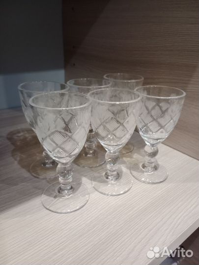 Хрустальные рюмки