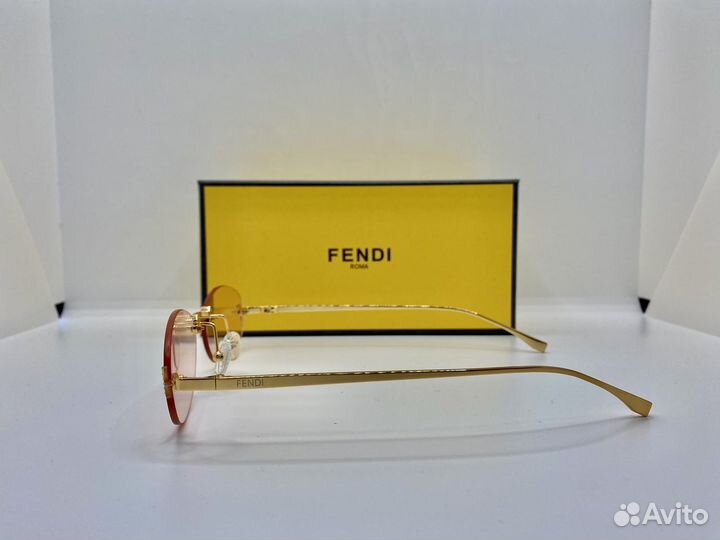 Солнцезащитные очки fendi 40046S 62B фенди розовые