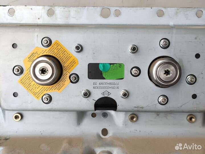 Подушка безопасности пассажира Рено лагуна 1