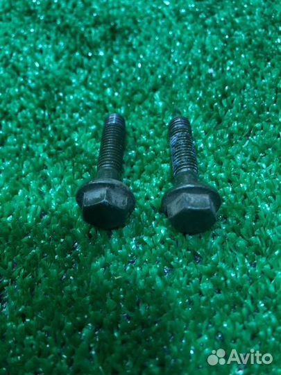 Болты М8 переднего суппорта Sym Orbit 50