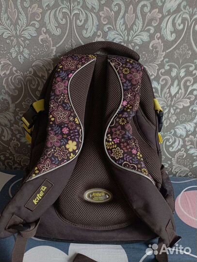 Рюкзак школьный