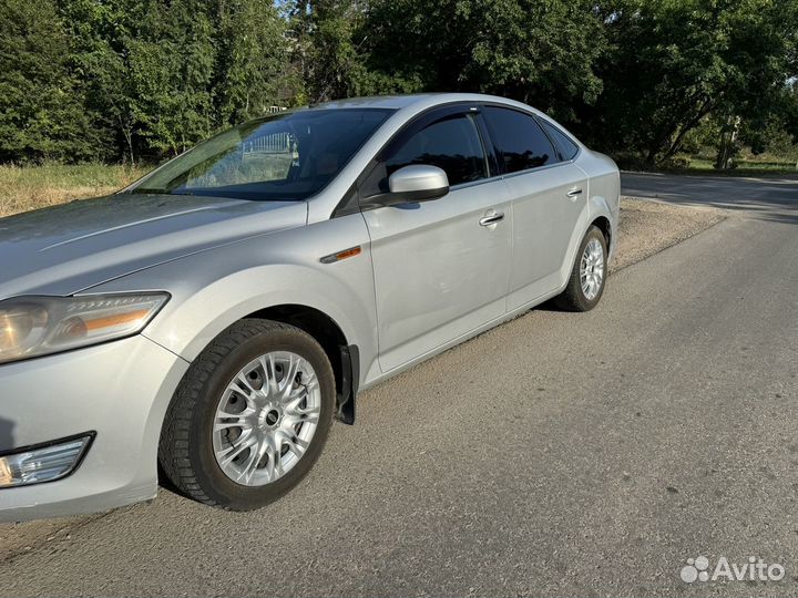 Ford Mondeo 1.6 МТ, 2010, 330 500 км