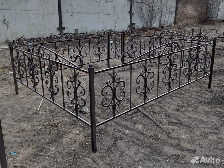 Изготовление ограды на кладбище