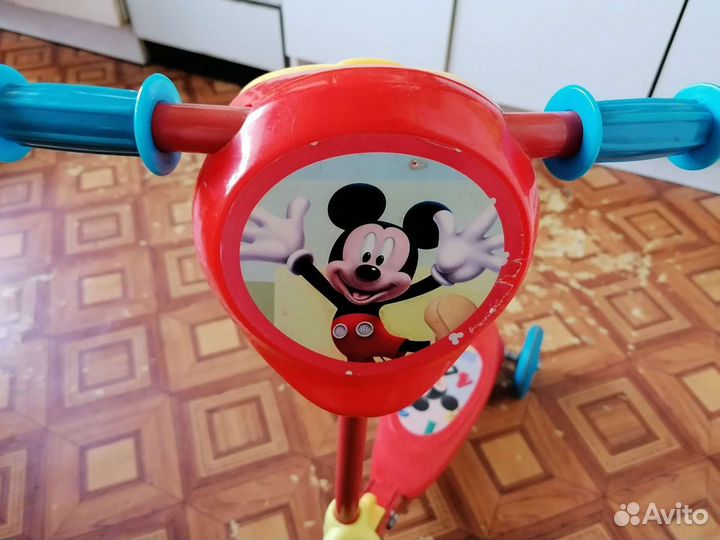 Самокат Микки Маус от 4лет