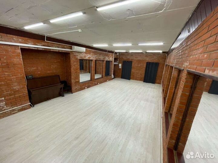 Аренда зала 50квм, м.Курская