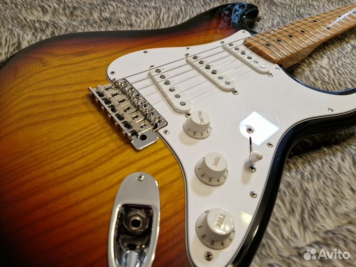 Fender Classic Series '70s Stratocaster Sunburst