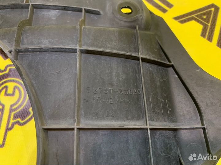 Защита двс передняя левая Toyota Harrier GSU30W