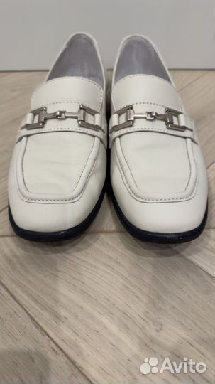 Лоферы кожаные 38