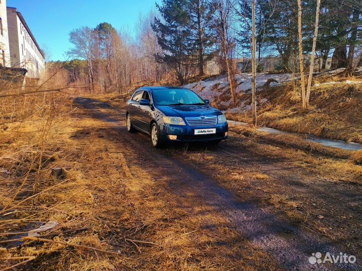 Toyota Corolla 1.5 AT, 2004, 200 000 км