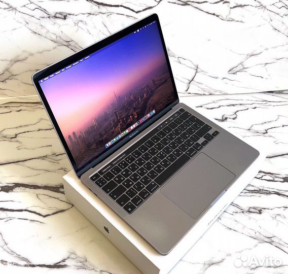 Apple MacBook Pro 13 2020 m1 8gb 256 44 циклов