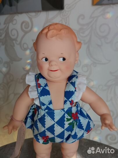 Кукла виниловая коллекционная