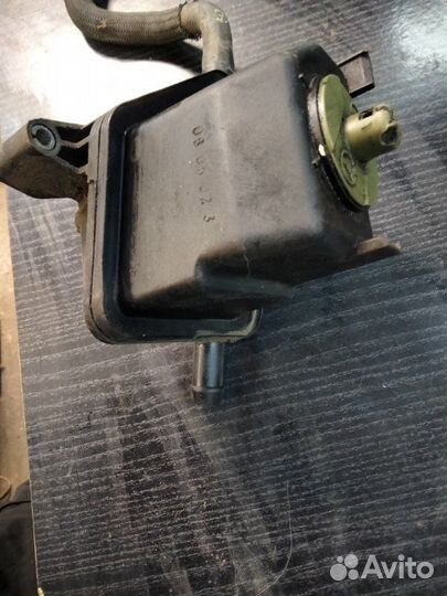 Бачок гидроусилителя руля Volkswagen Golf 4