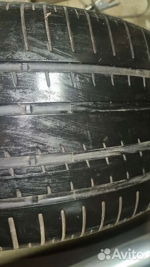 Pirelli P Zero Rosso 285/45 R19