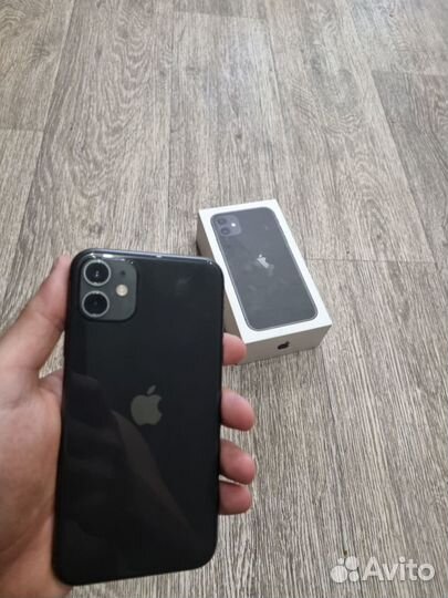 iPhone 11, 64 ГБ