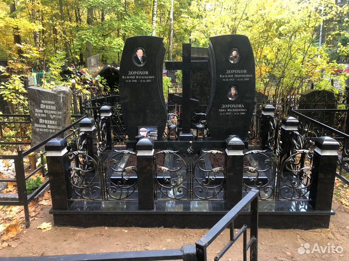 Памятники,Мемориальные комплексы,гранит, мрамор