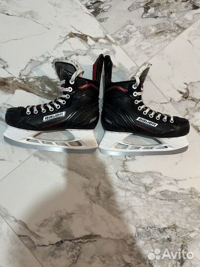 Хоккейные коньки bauer