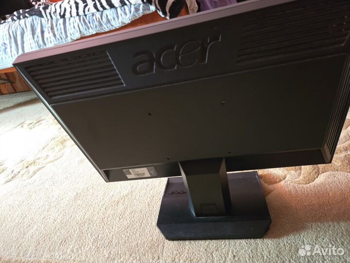 Монитор Acer v193w