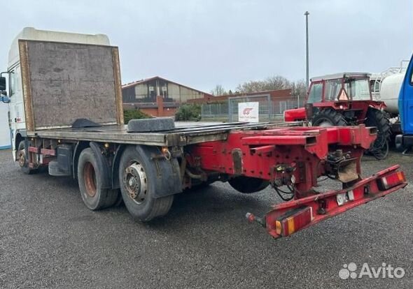 В разборке грузовик DAF,XF 95 2002-2005