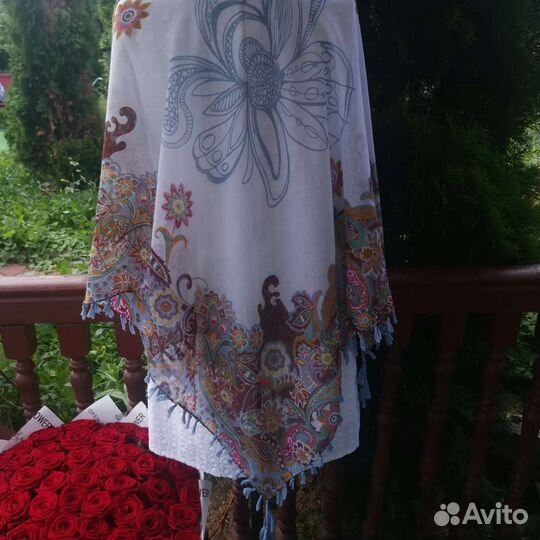 Платок шаль красивый
