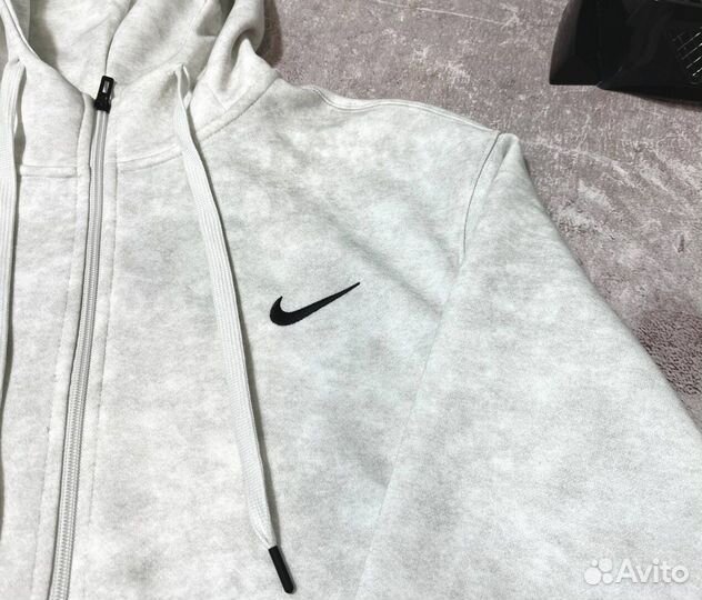 Спортивные костюмы Nike