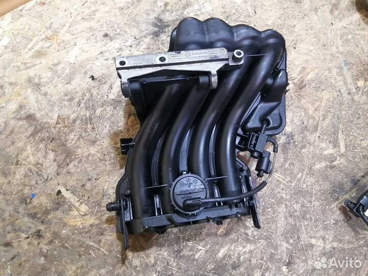 Коллектор Впускной Ауди А3 8P 1.6 BSE 06A133203