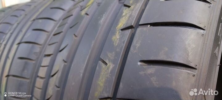 Dunlop SP Sport Maxx 050 275/35 R20