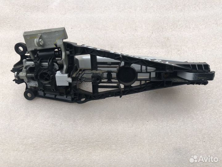 Ручка двери задней левой Cadillac SRX II 09-16