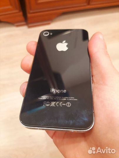 iPhone 4S, 64 ГБ