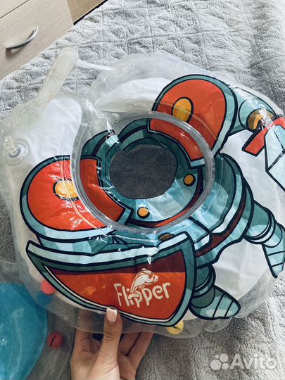 Круг на шею для купания