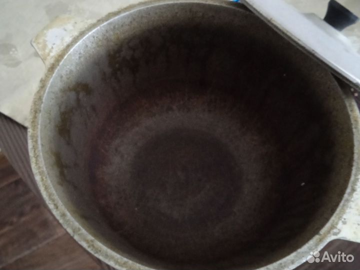 Казан чугунный бу