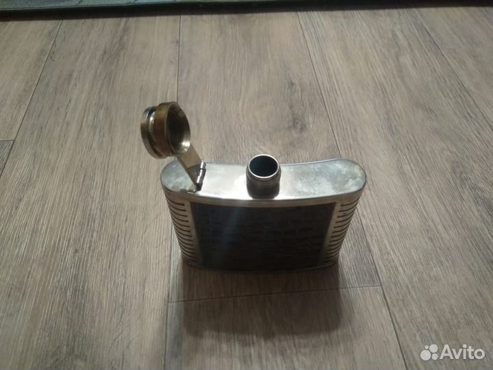 Фляжка